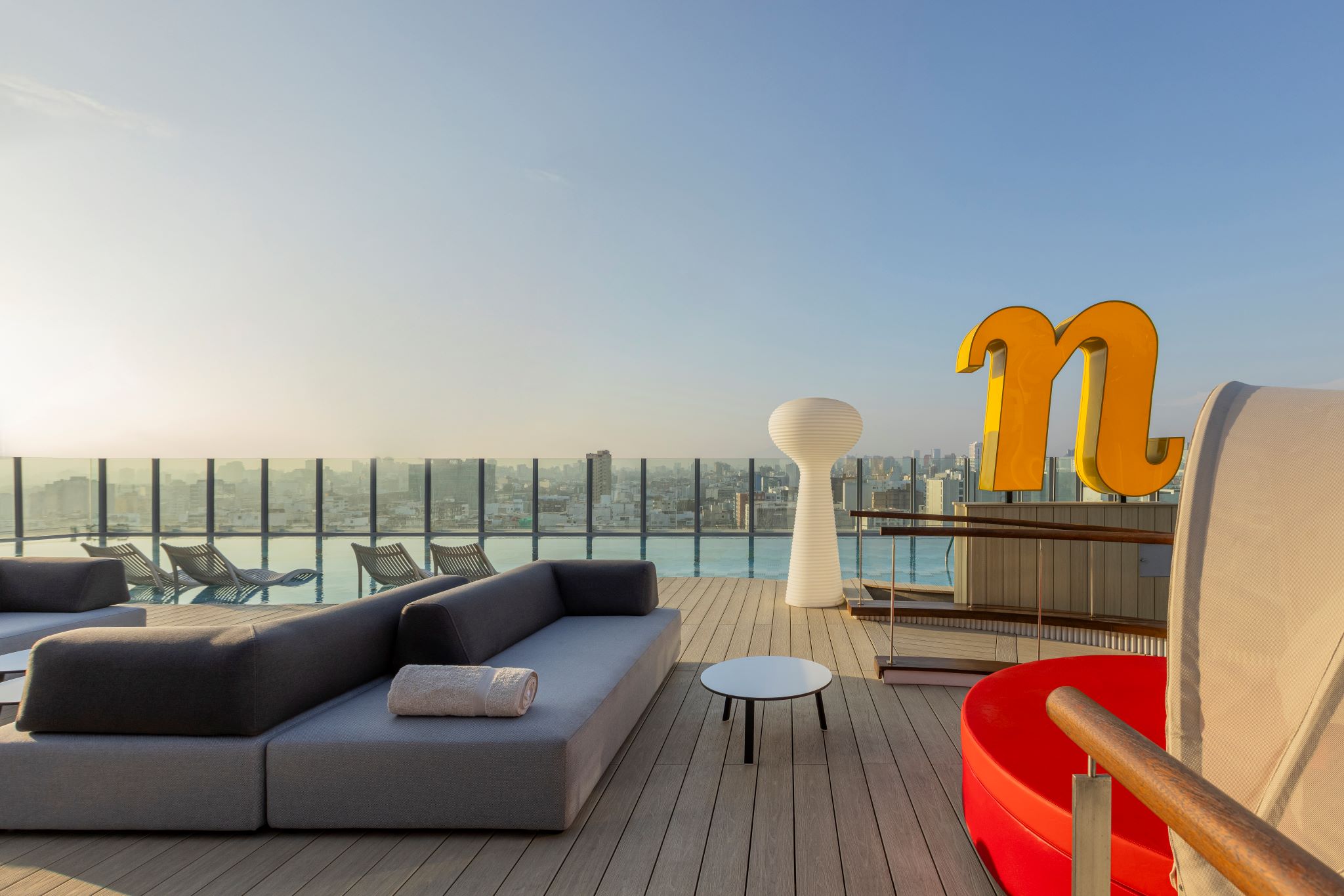 4 nhow_Lima_Hotel_Facilities_Swimming_pool_Exterio_Terrace_External_signage